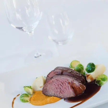 Turisthotell أوبدال