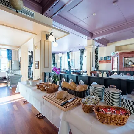 Turisthotell فندق أوبدال